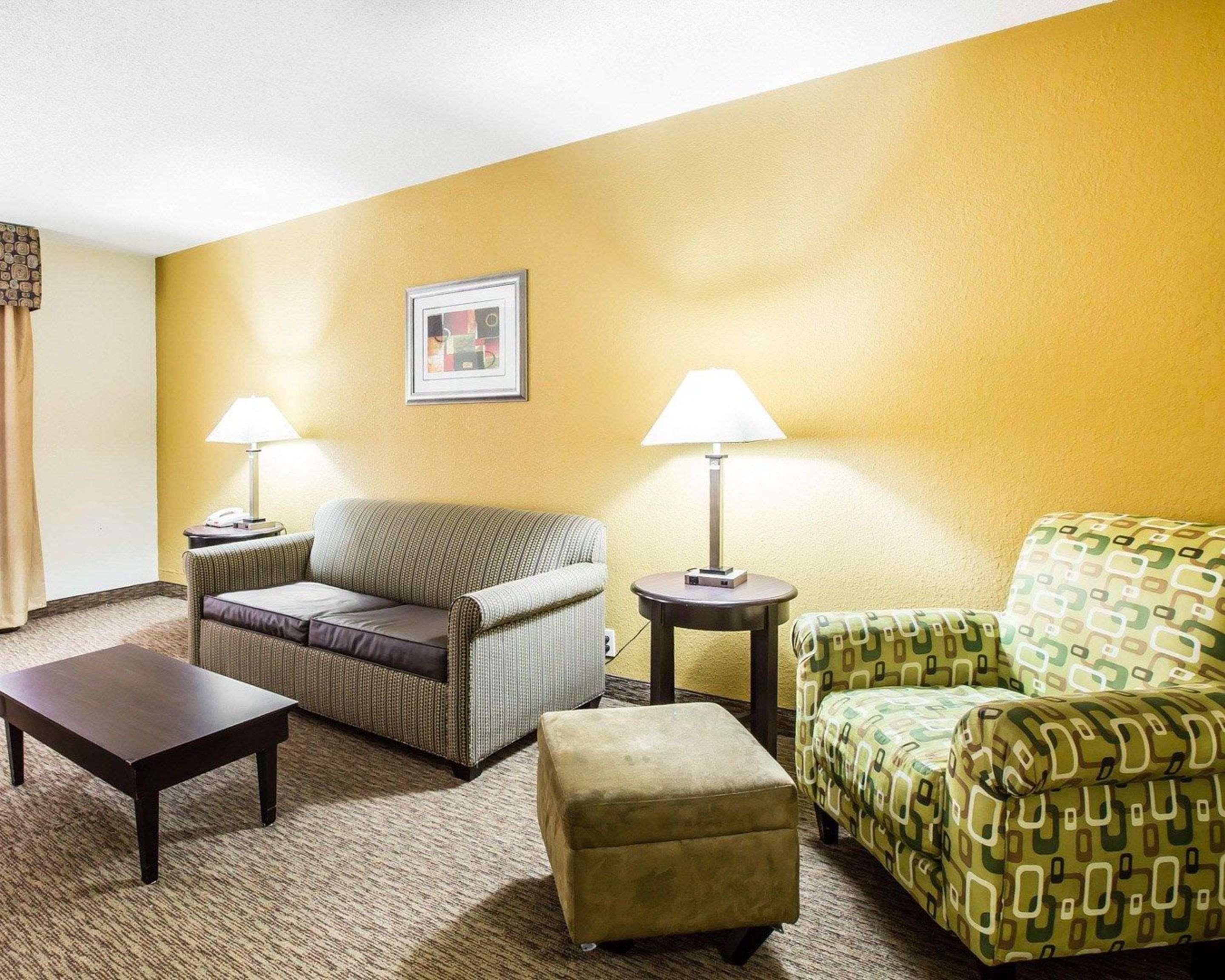 Quality Inn & Suites - Greensboro-High Point Eksteriør billede